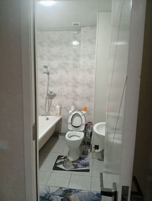 1 xonalik kvartira sotiladi