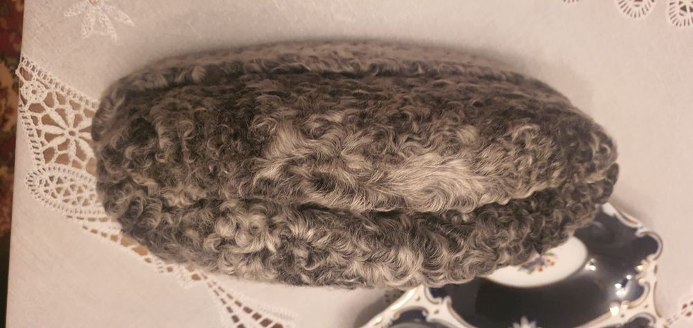 Căciuli Astrahan NOU SIGILAT