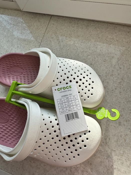 Продаются Crocs Sotiladi