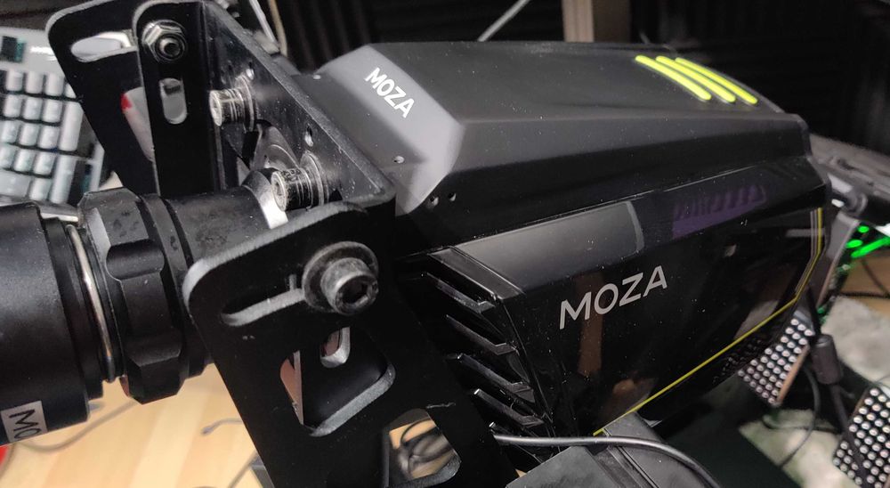 MOZA R16 V2 + MOZA Vision GS Wheel