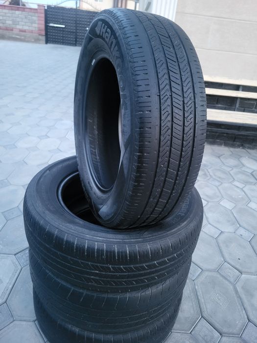 Продам шины в комплекте  205/65/16  Hankook Корея