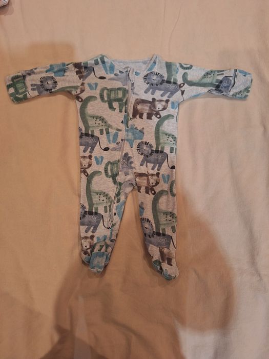 бебешки ромпъри за момче 
0-3 месеца