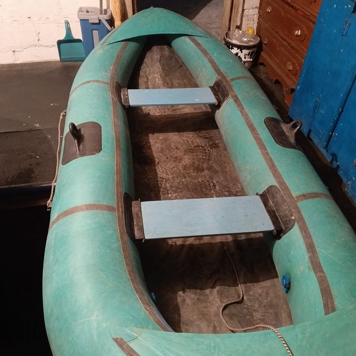 Продам надувную лодку б/у