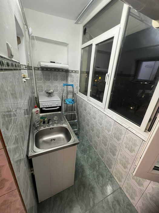 Ofer spre inchiriere apart Bals, Olt