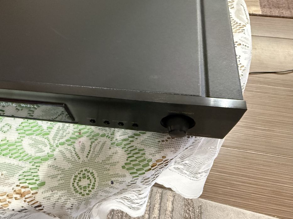 Denon TU-1500ae Качествен Тунер
