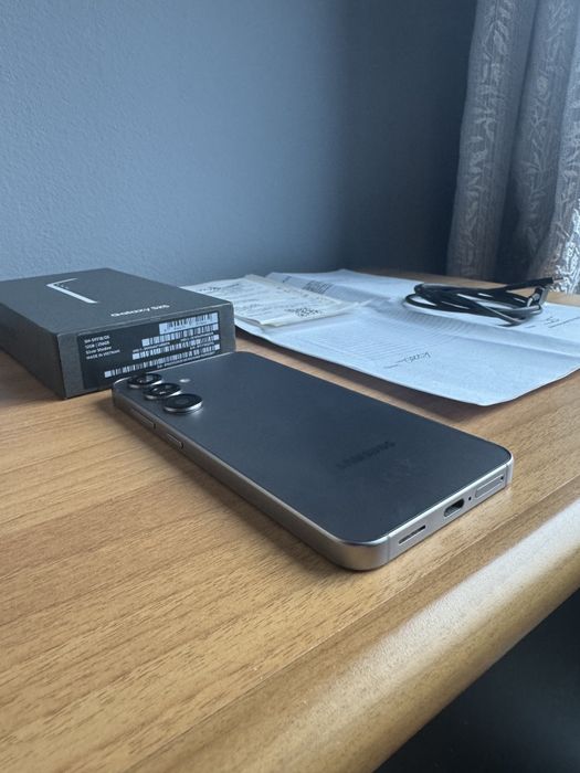 Като Чисто Нов Samsung Galaxy S25 гаранция 256GB 100% Battery