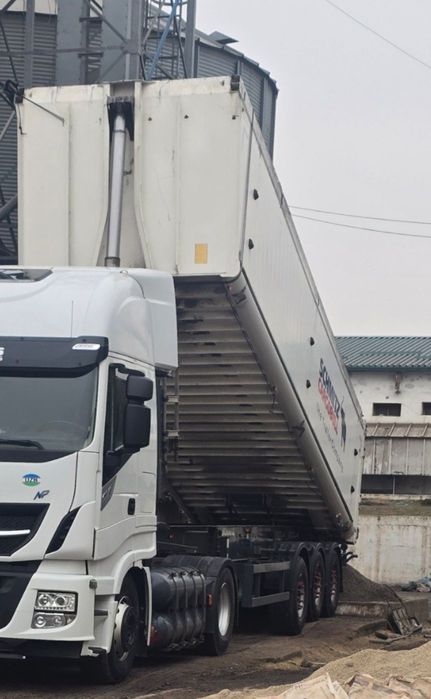 Прицеп SCHMITZ Сотилади  
 Йили: 2017