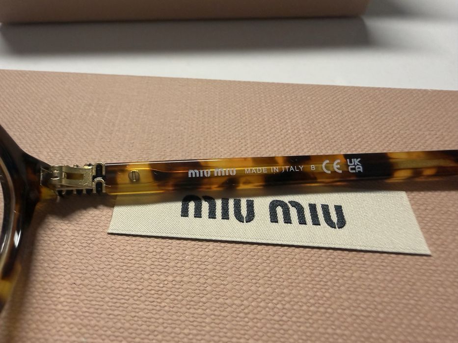 Рамки за диоптрични очила Miu Miu.