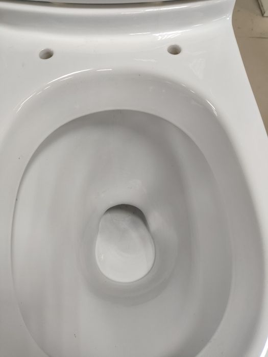 Продам новый унитаз