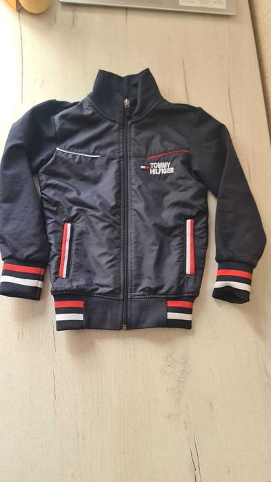 Продается детский костюм на мальчика Tommy Hilfiger