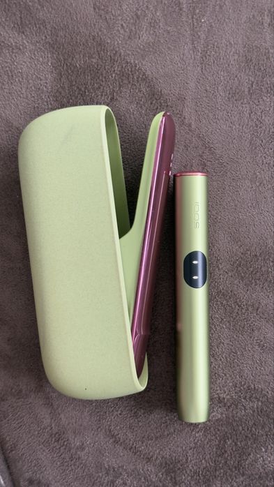 IQOS Iluma i verde roz