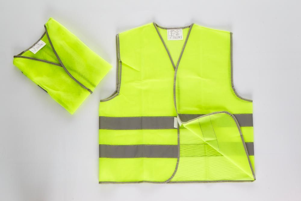 Авариен комплект за МПС. Безплатна доставка.