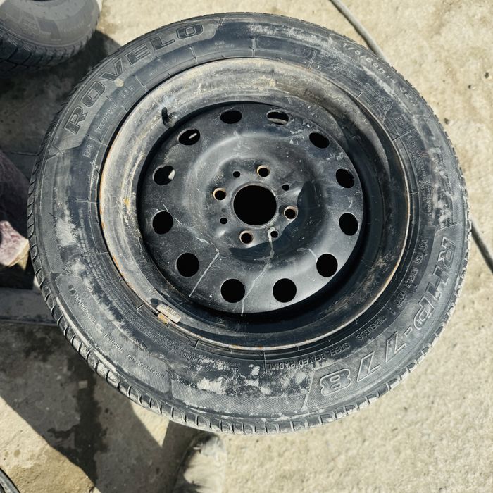 Продам шины с дисками гранта