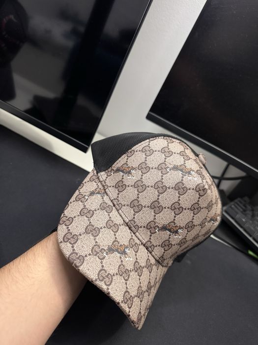 Sapca Gucci Tiger Mesh