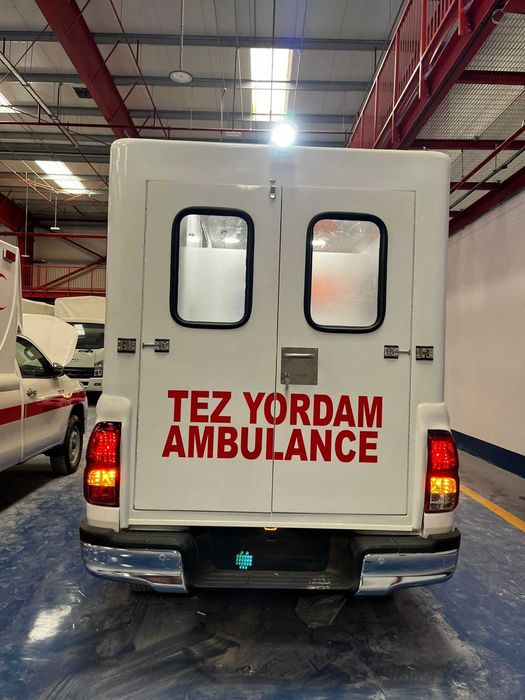 Внедорожник скорой помощи Toyota Hilux Almulance/ Tez yordam