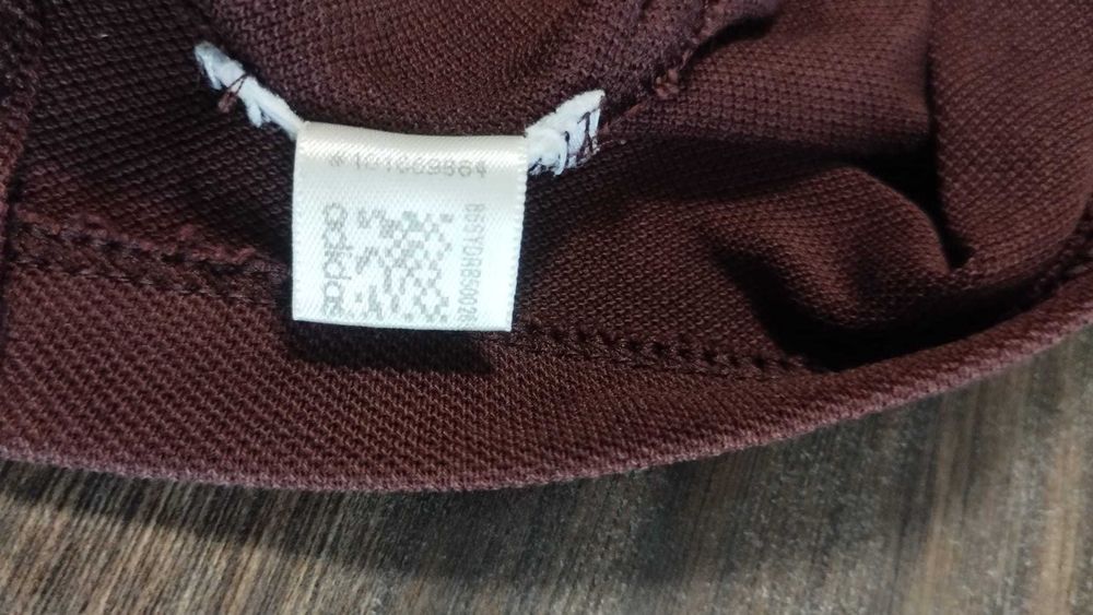 Tricou polo Adidasi