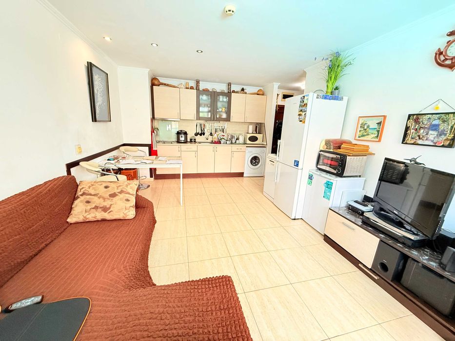 Продава се Двустаен апартамент в Свети Влас - 65 кв.м за 1339 €/кв.м - Снимка #1