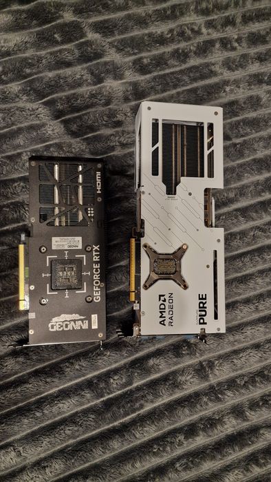 Saphire pure AMD RADEON™ RX 9070 XT GAMING OC, 16GB GDDR6, 256-bit