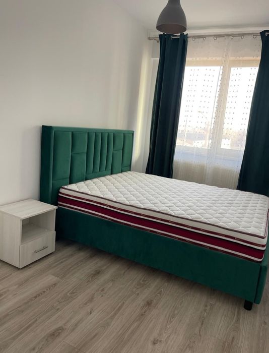 Pers. Fizica Vand ap cu 2 camere vis a vis de Hanul Visoianu