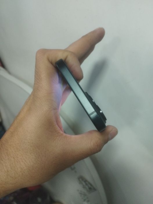 iphone 15 ozi by pas qilingan