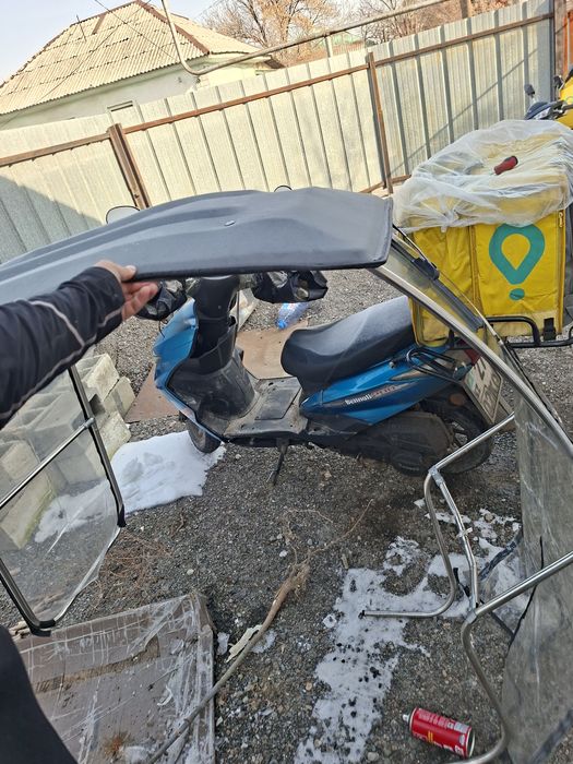 Зонт для мопеда.