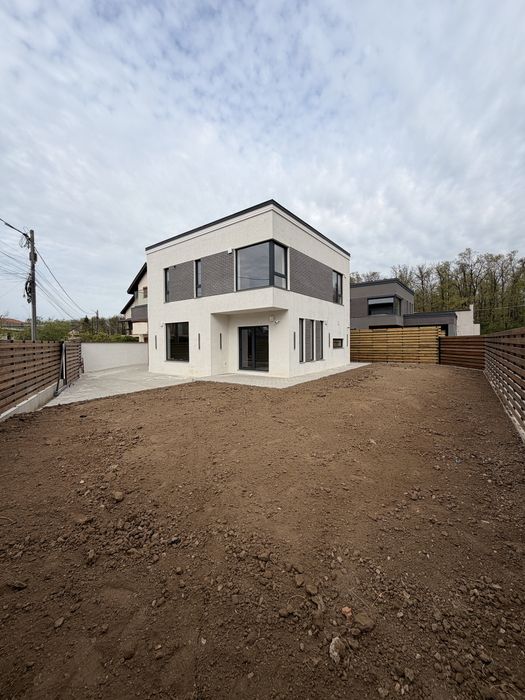 Casa nzeb in mogosoaia langa padure f.r.f. Premium teren 400 mp
