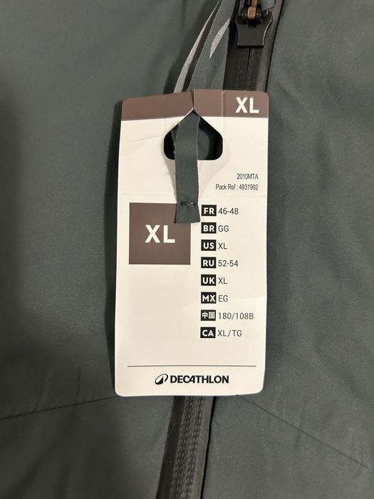 Geaca Decathlon Quechua impermeabila ploaie drumetii div marimi barbat