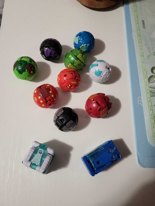 Бакуган играчки различни видове