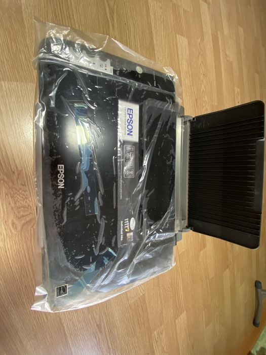 Продам цветной принтер Epson