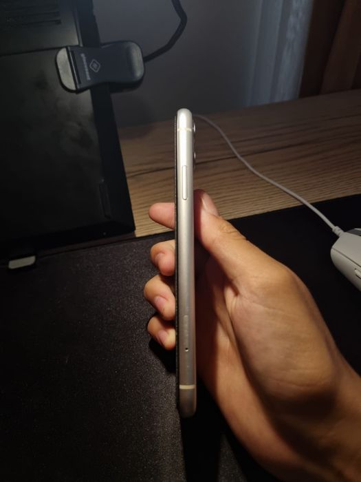 продам/обменяю Айфон 11 64gb