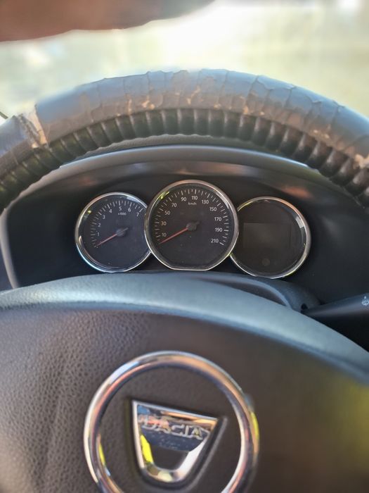 Dacia Logan MCV 1.2 бензин 75 к.с. 2014 година