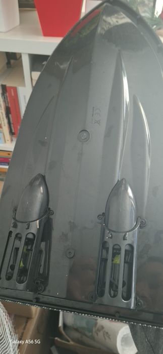 Vand barcuta cu doua baterii.