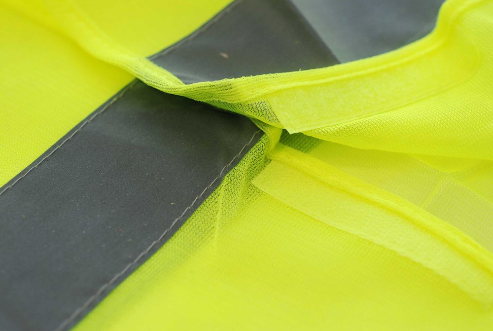 Светлоотразителна Жилетка С Код М 261