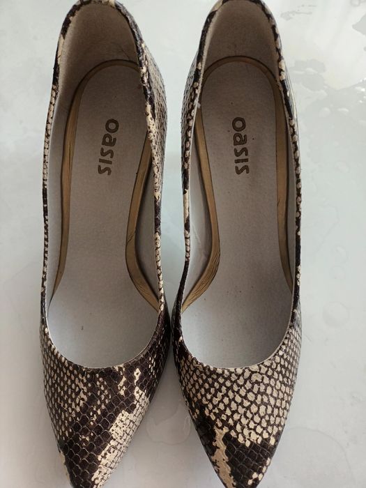 Pantofi din piele noi nr 36