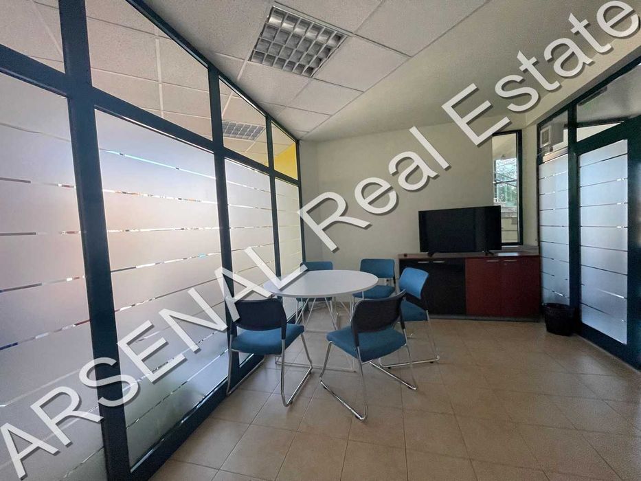 Дава се под наем Офис в София, Лозенец - 545 кв.м за 2600 € - Снимка #1