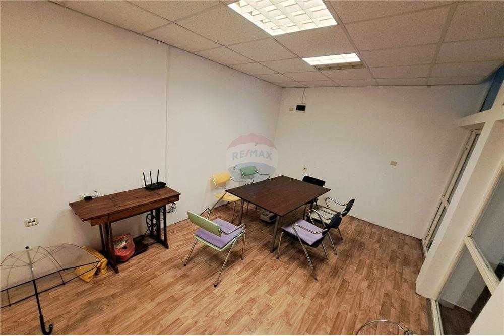 Продава се Промишлена сграда в Русе, Център - 240 кв.м за 600 €/кв.м - Снимка #14