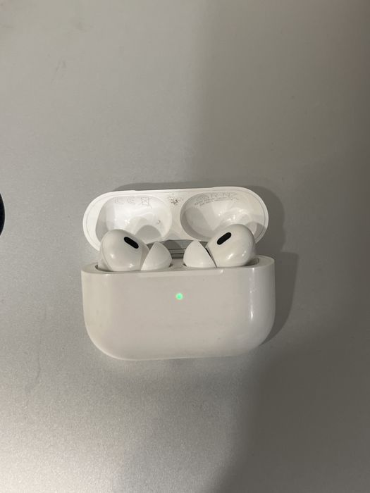 Air pods pro 2. В нормальном состоянии