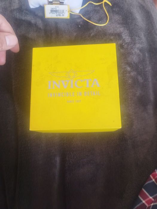 Продам часы INVICTA