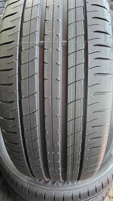 Anvelope 225/50/18 DUNLOP VARA 2025