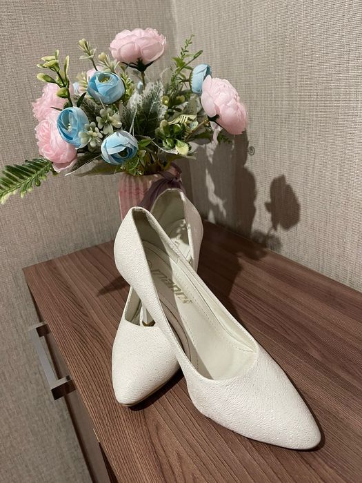 Свадебные туфли женские