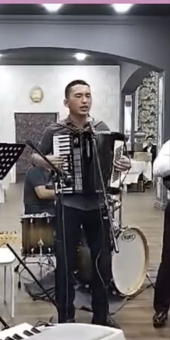 Продается Аккордеон Weltmeister stella