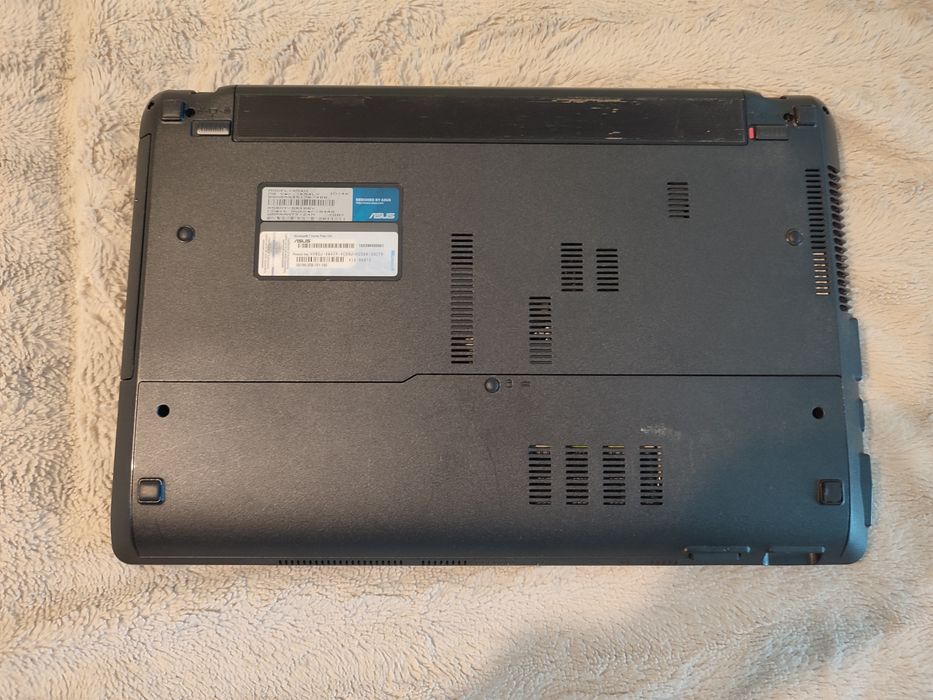 Asus X54H – Intel Core i5 / 4GB RAM / Windows 11 / Radeon HD 7400M
