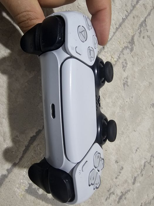 джойстик Playstation 5