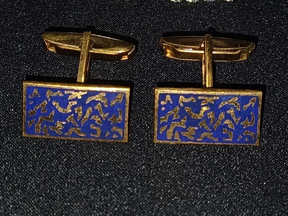 Butoni pentru camasa