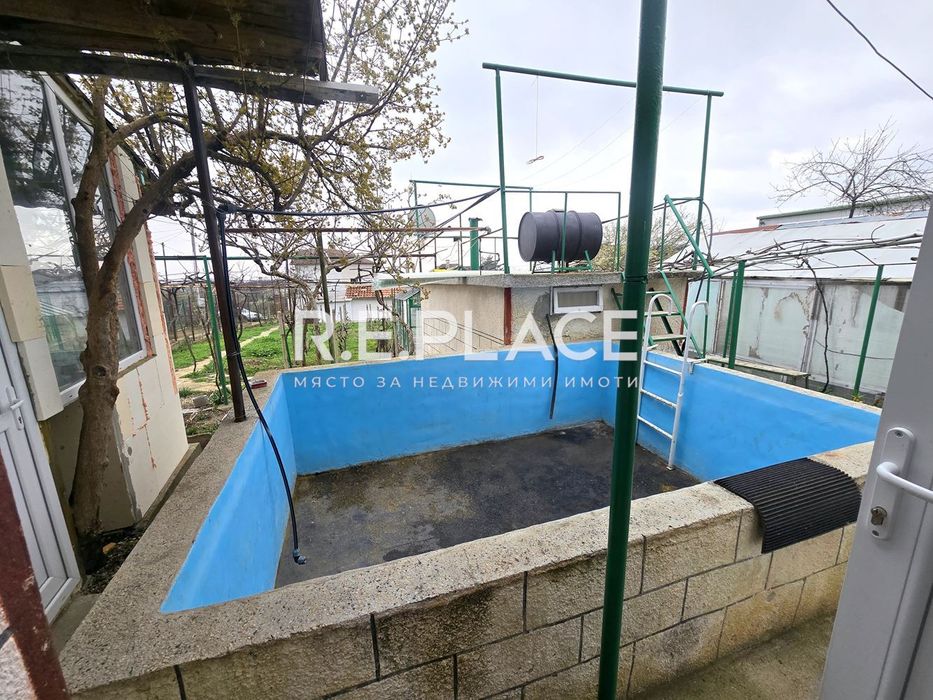 Дава се под наем Етаж от къща в Варна, м-т Франга Дере - 80 кв.м за 225 € - Снимка #4