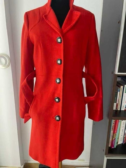 Palton lana wool 80% marime fexibila S-L rosu stare foarte buna