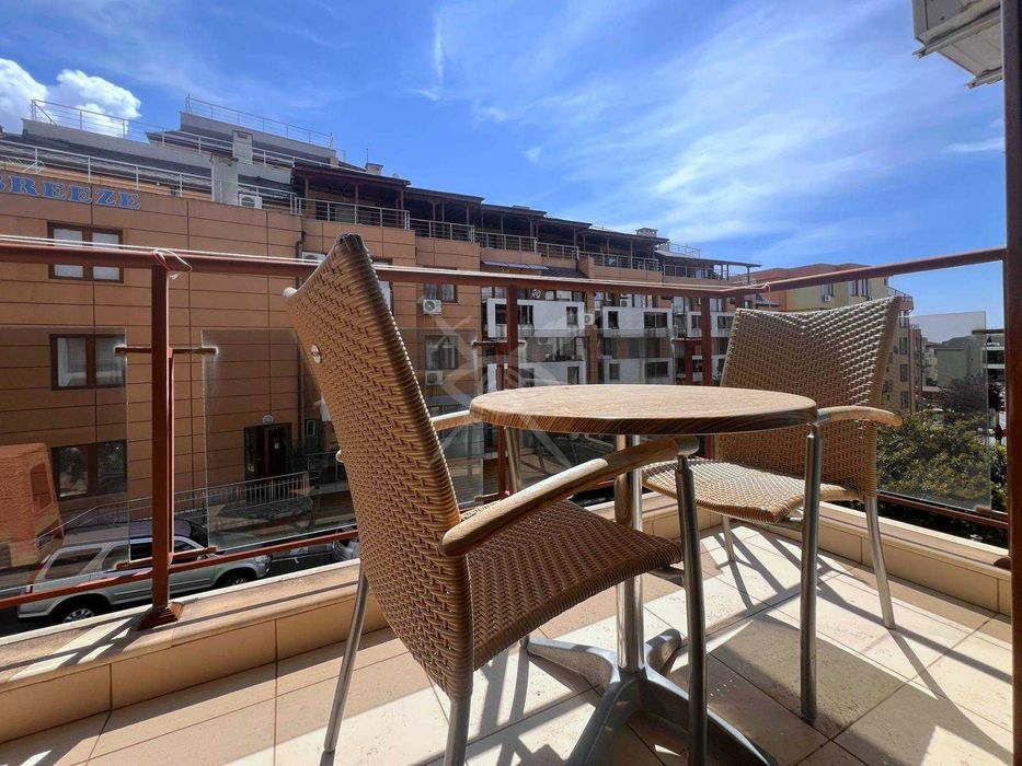 Продава се Тристаен апартамент в Свети Влас - 112 кв.м за 1143 €/кв.м - Снимка #1