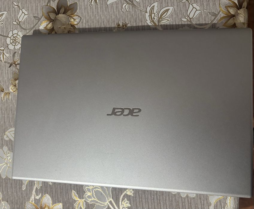 Laptop Asus Aspire A315-58