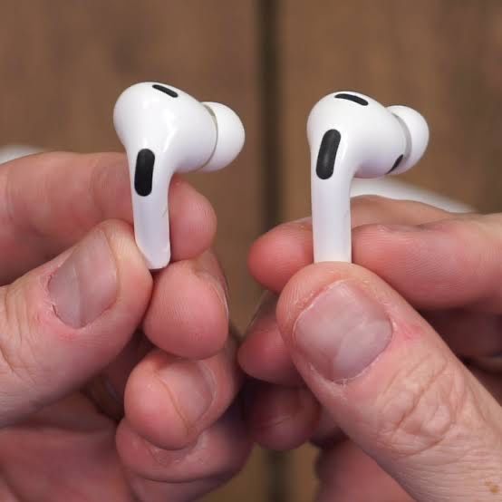 Airpods pro 3/2/4/1 правый  A2698/A3048/A2084/A3055/A3050/A3063