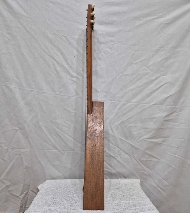 Стара Южно Руска Балалайка в добро състояние.